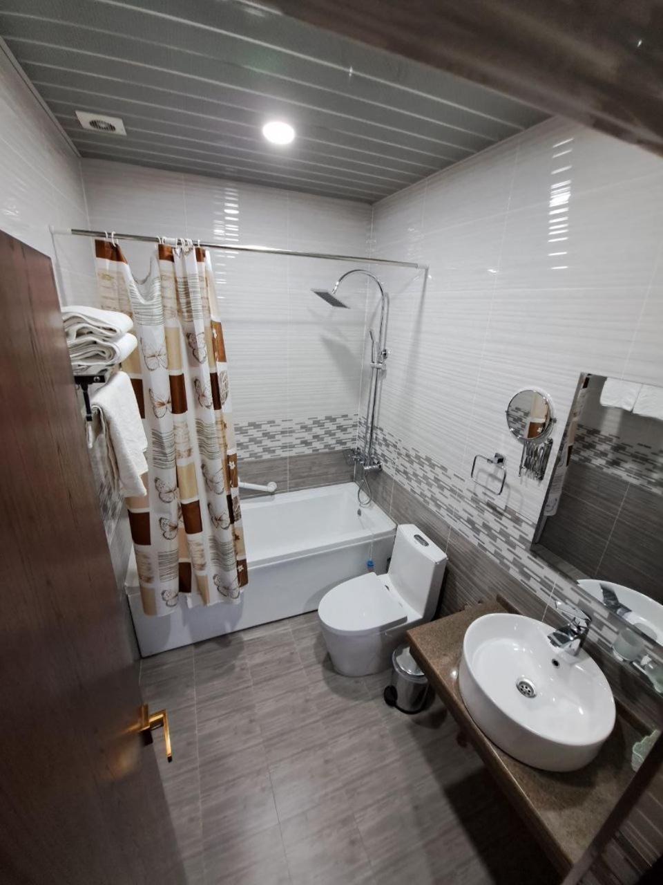 Caravan Plaza Inn Boutique Bukhara Bagian luar foto